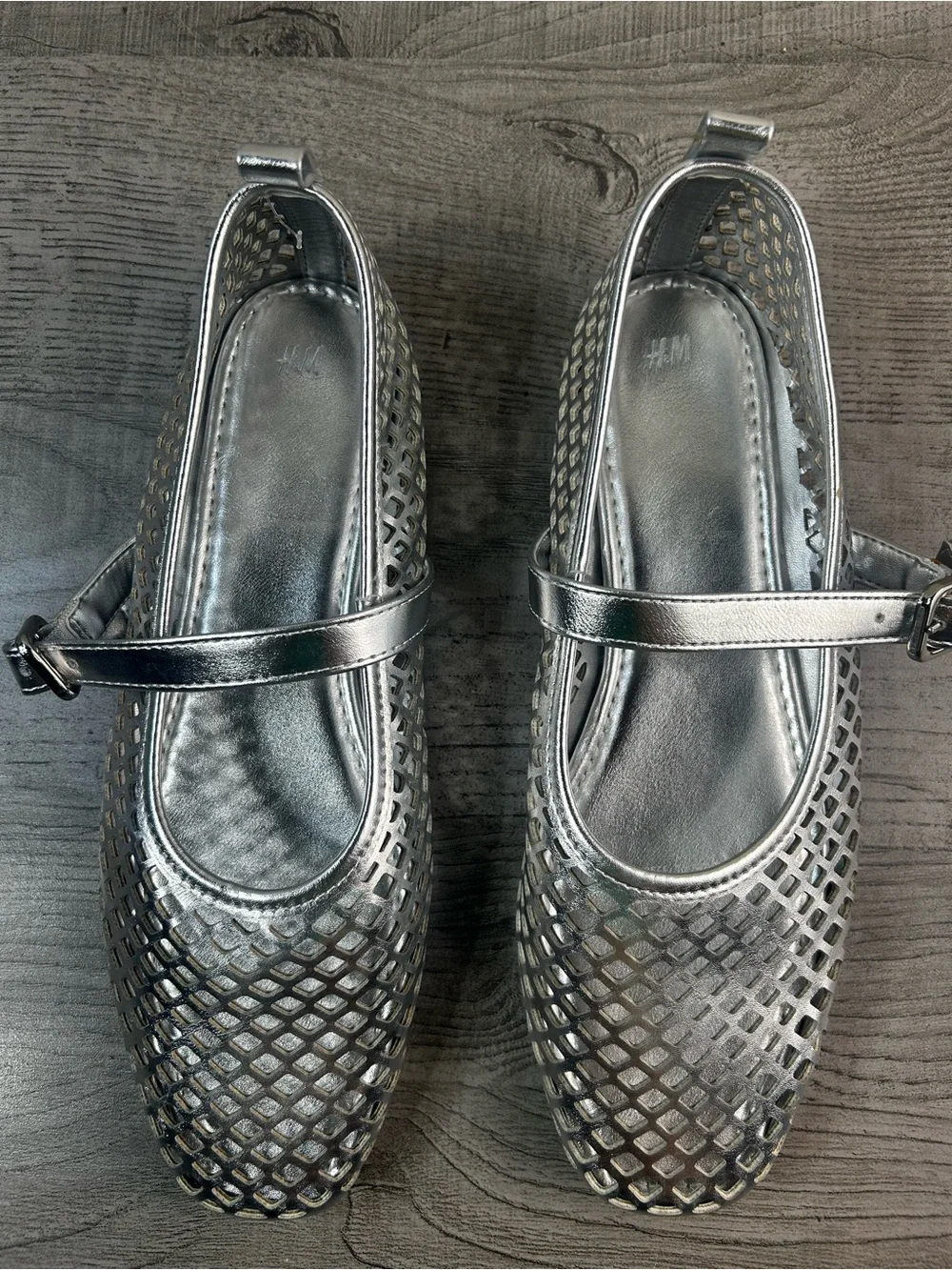 H&M Silver Metallic Mesh Mary Jane Ballet Flats Women’s Size 9 (40) Shoes